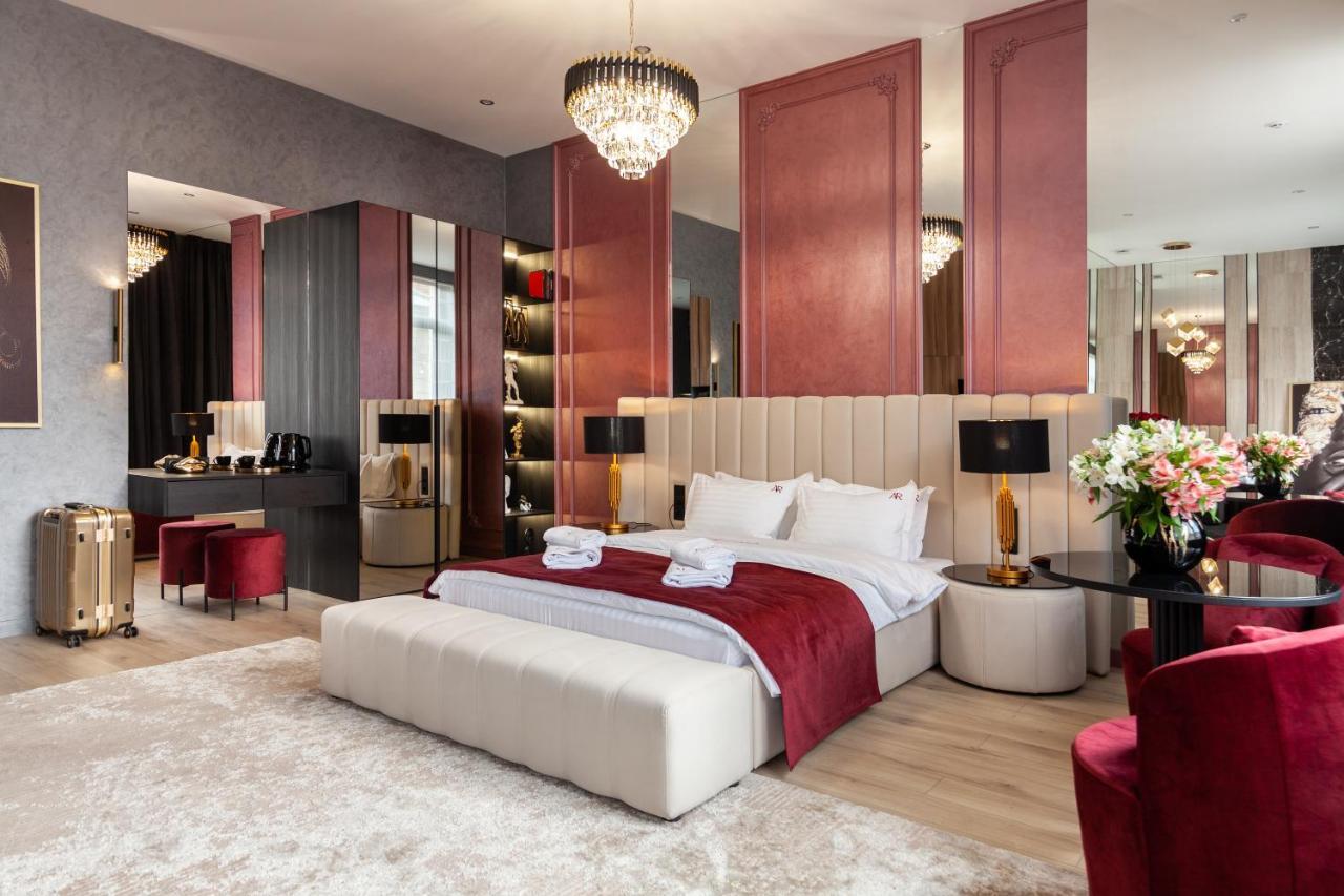 Aristo Jacuzzi Hotel إلفيف المظهر الخارجي الصورة