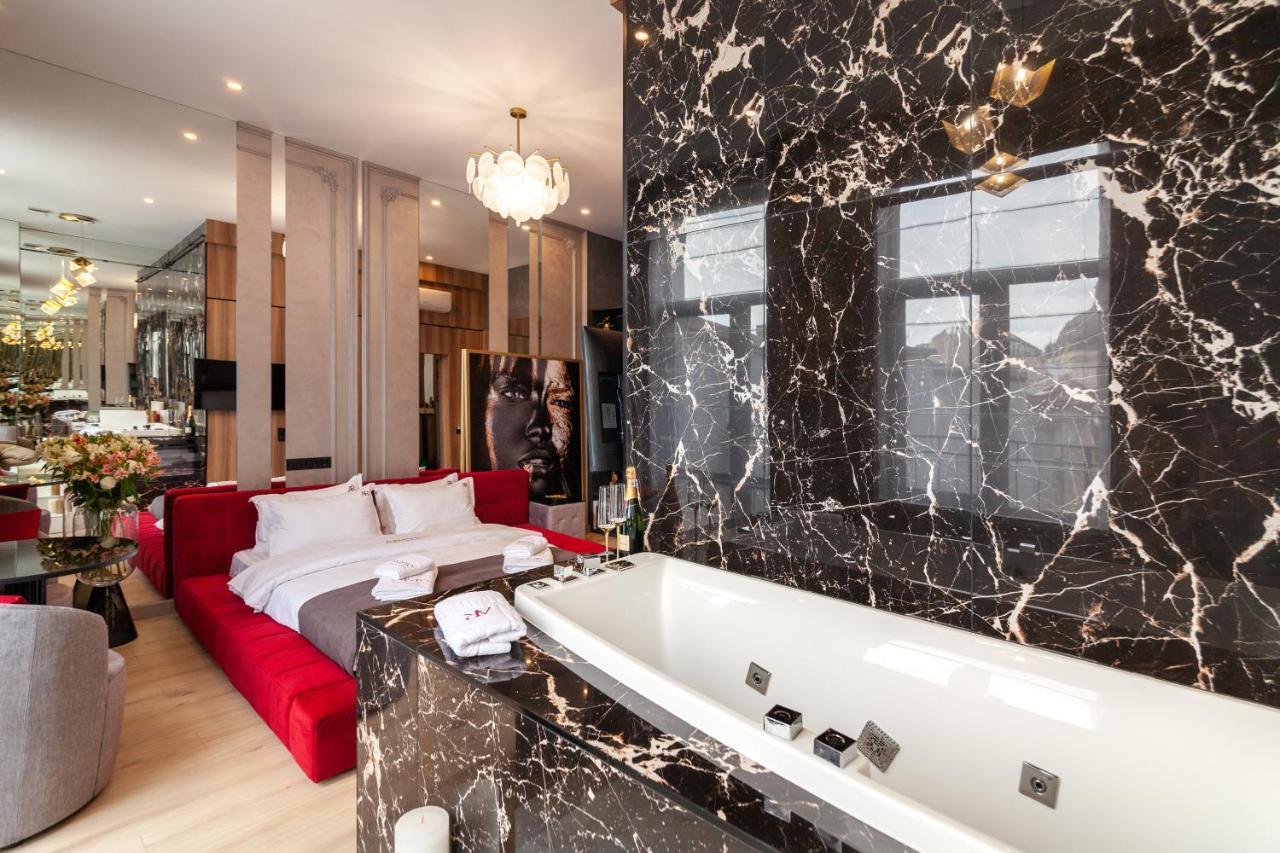 Aristo Jacuzzi Hotel إلفيف المظهر الخارجي الصورة
