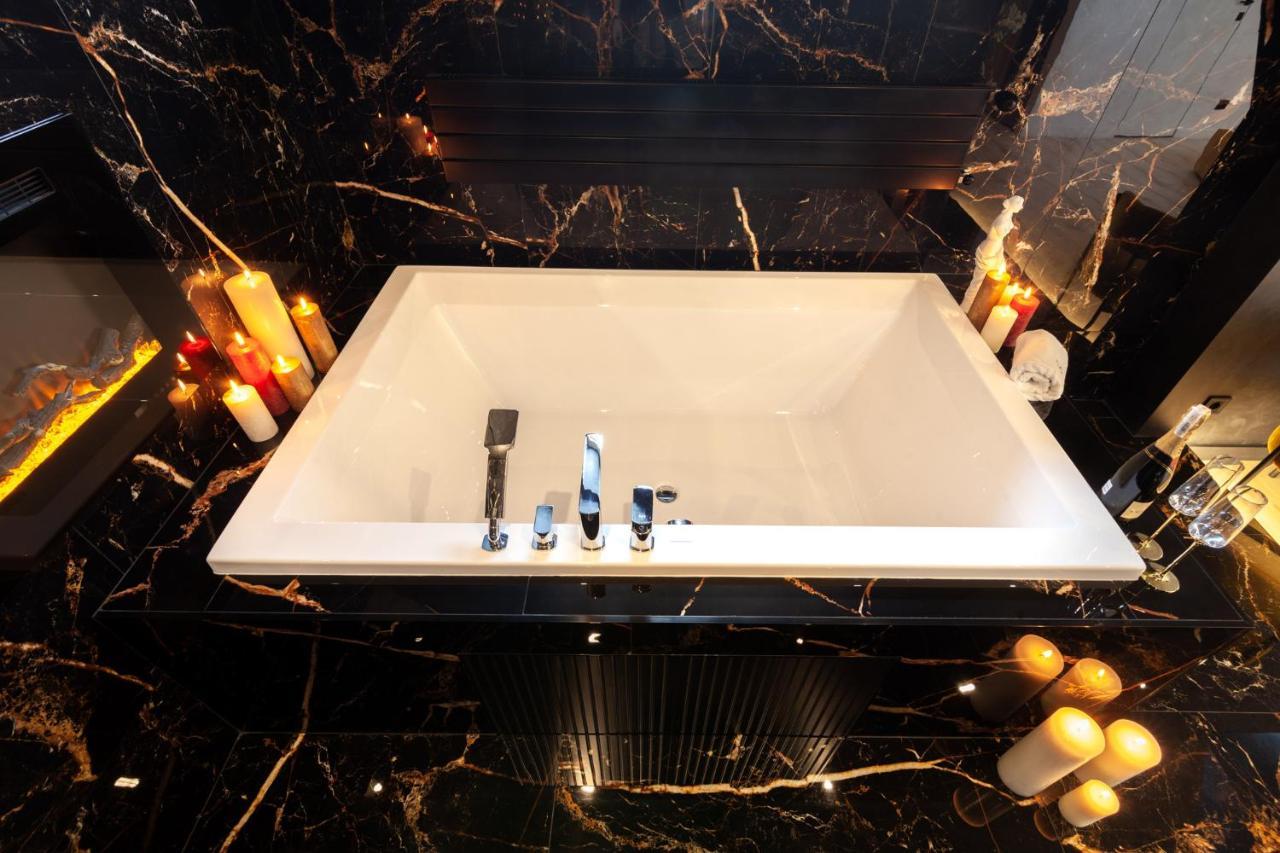 Aristo Jacuzzi Hotel إلفيف المظهر الخارجي الصورة