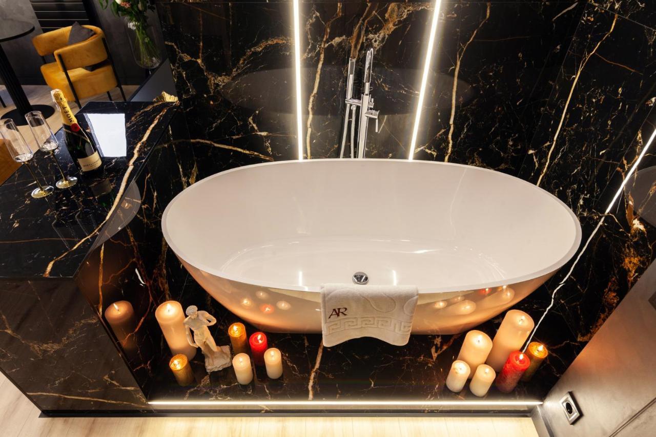 Aristo Jacuzzi Hotel إلفيف المظهر الخارجي الصورة