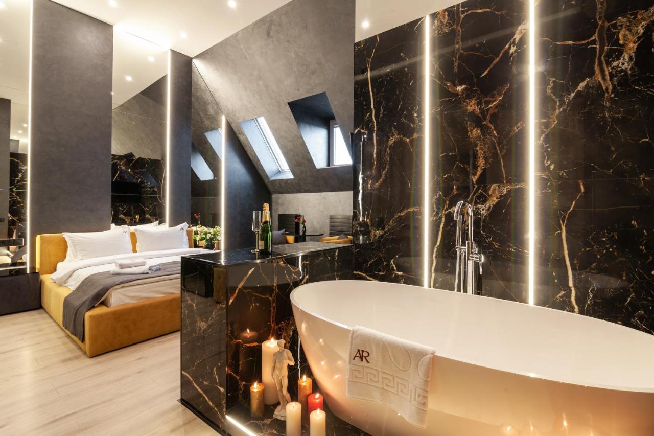 Aristo Jacuzzi Hotel إلفيف المظهر الخارجي الصورة