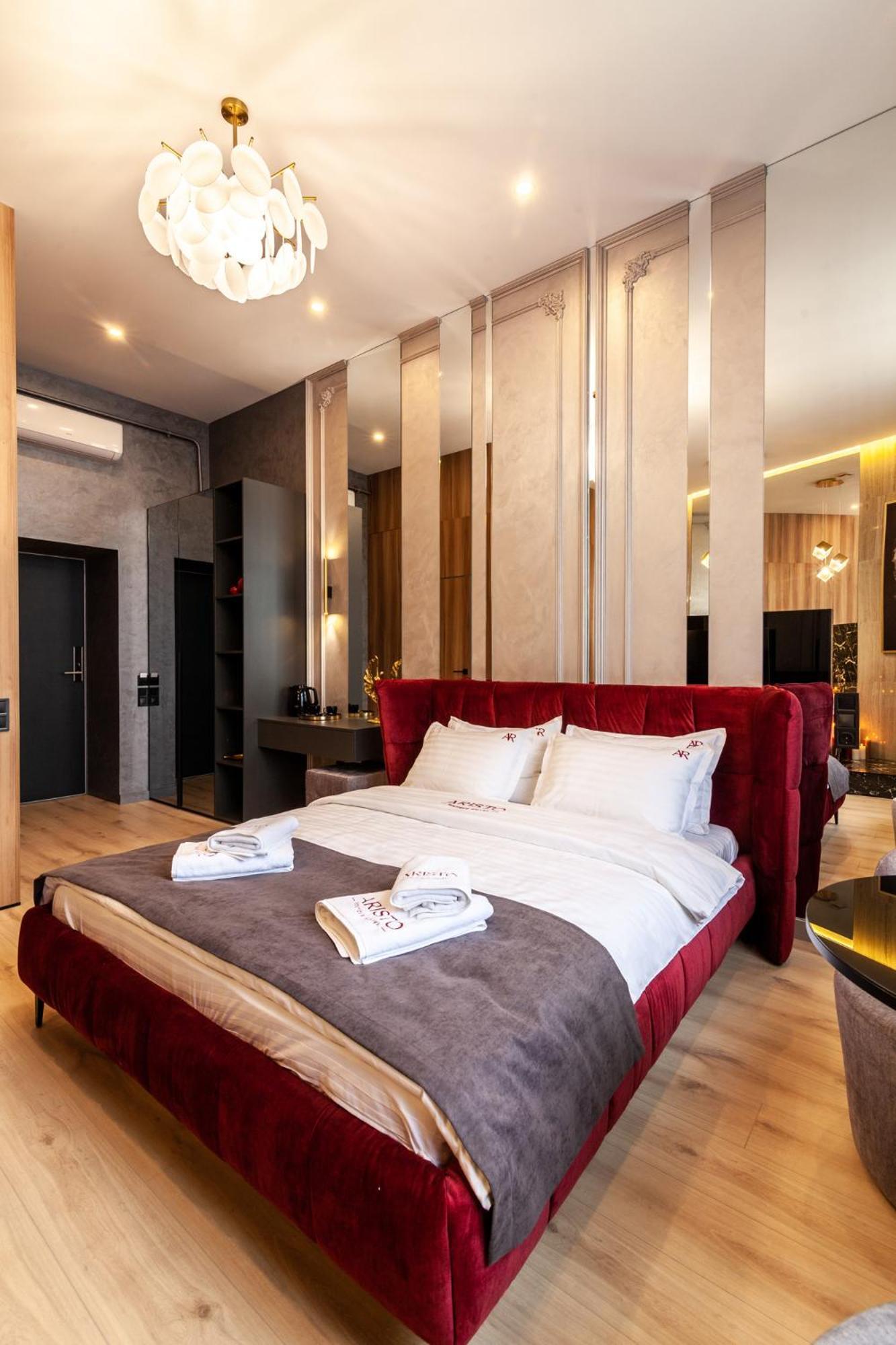 Aristo Jacuzzi Hotel إلفيف المظهر الخارجي الصورة