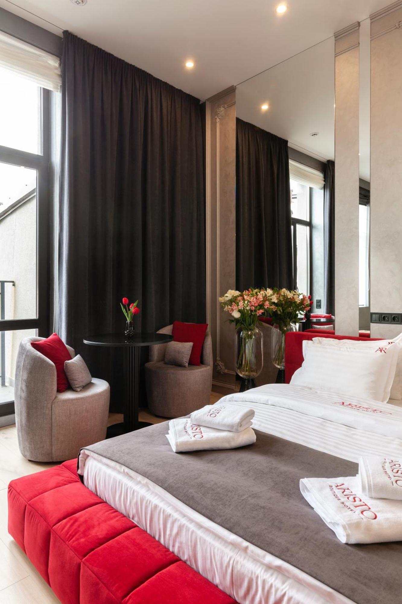 Aristo Jacuzzi Hotel إلفيف المظهر الخارجي الصورة